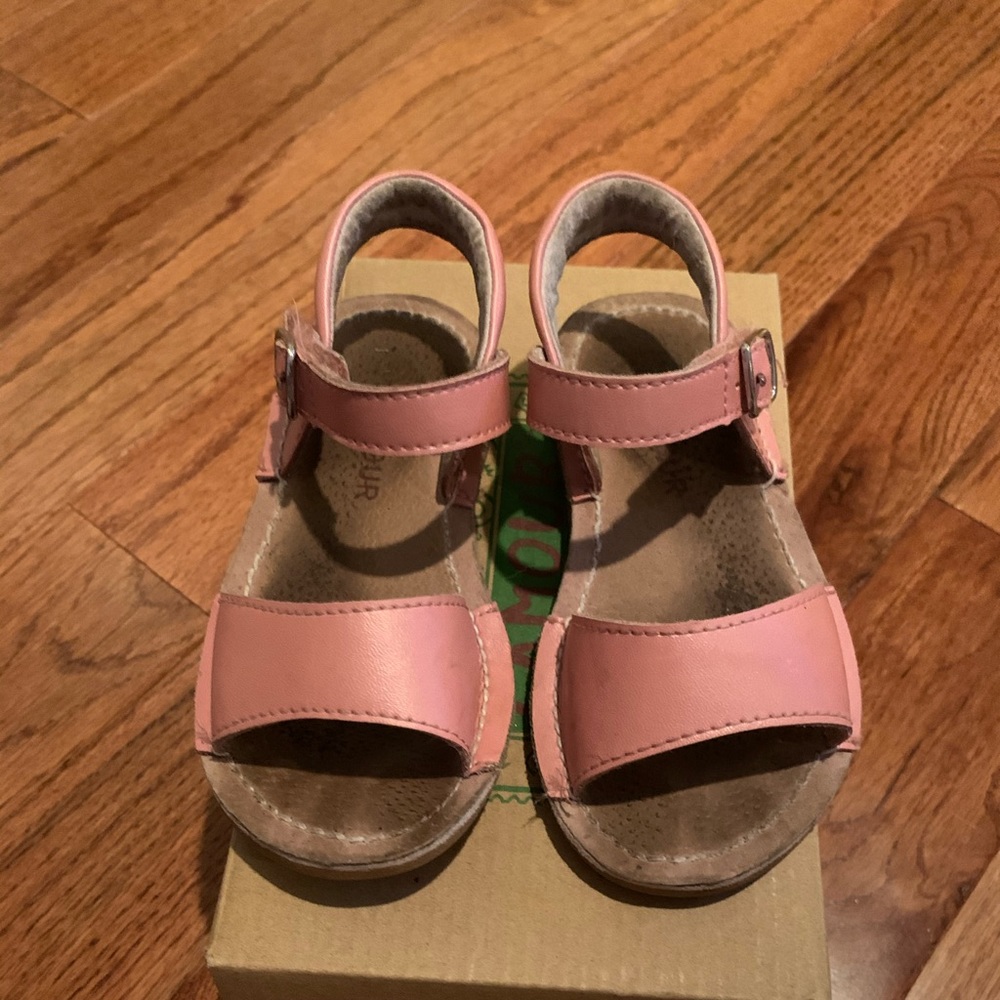 L’Amour guava shimmer sandals sz 8